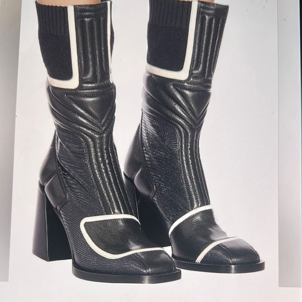 Chloe mixed element media Black and White Women's Boots